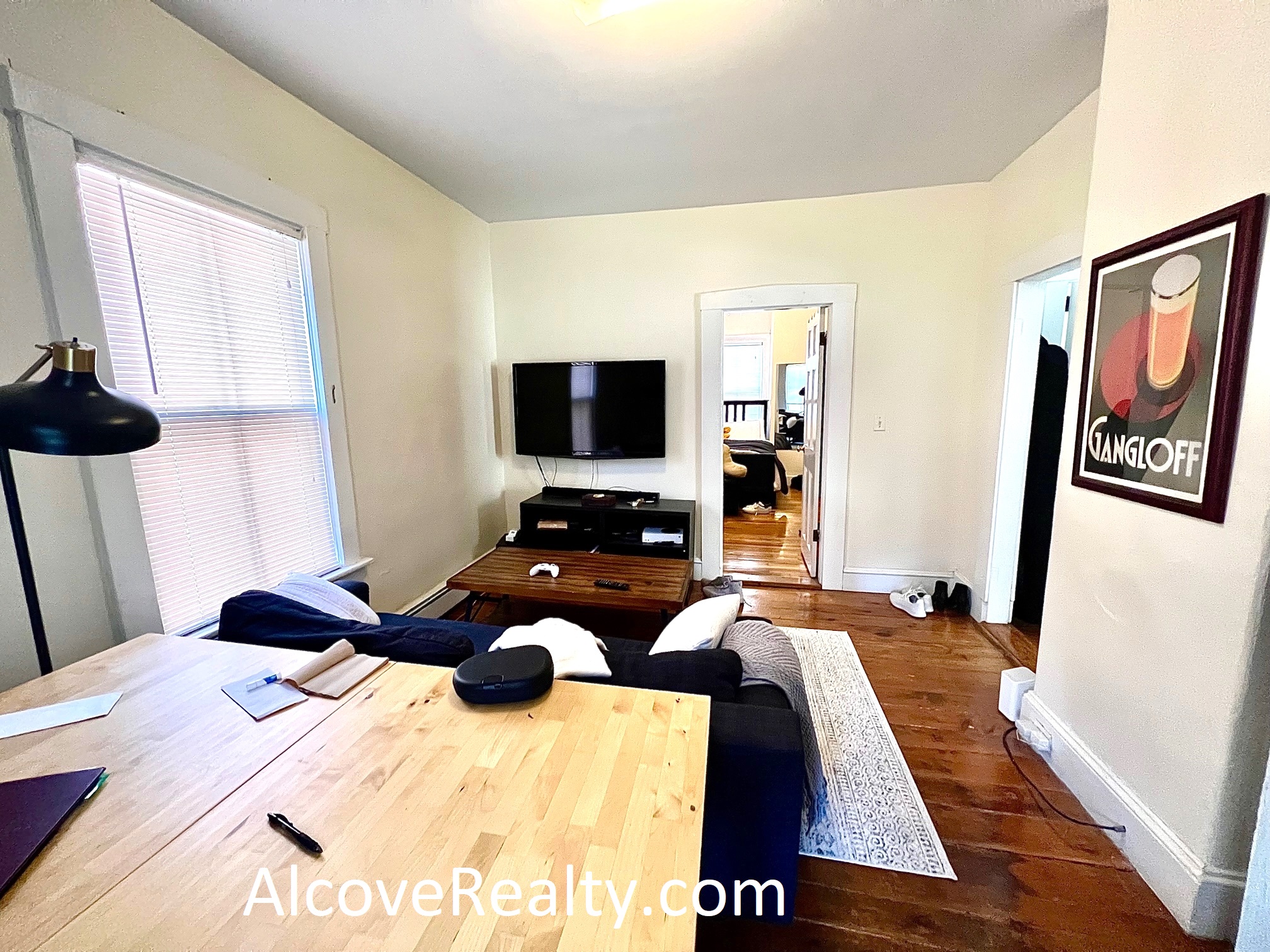 2 Walker Ct, Harvard Square