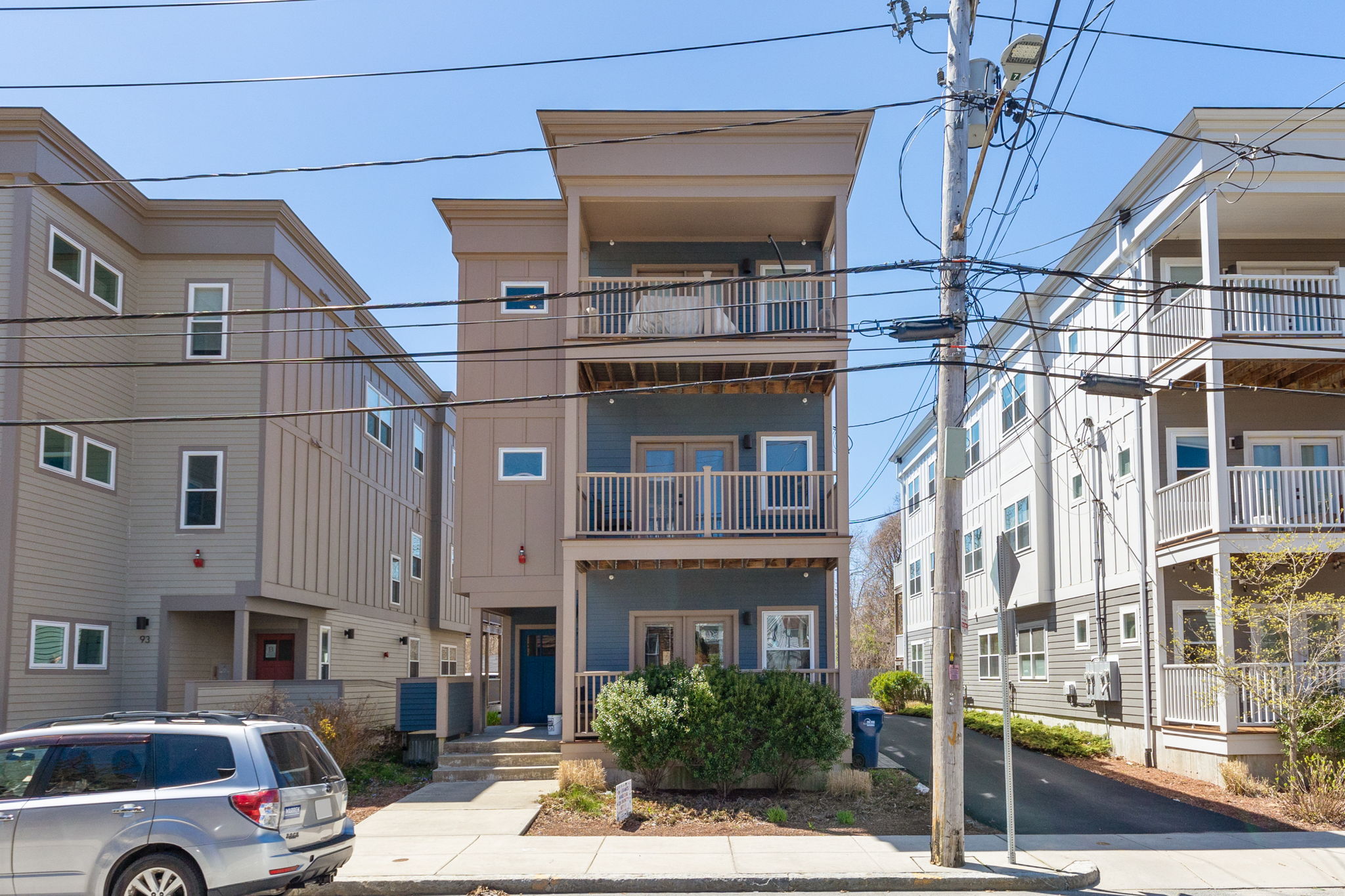 89 Brookley Rd, Jamaica Plain