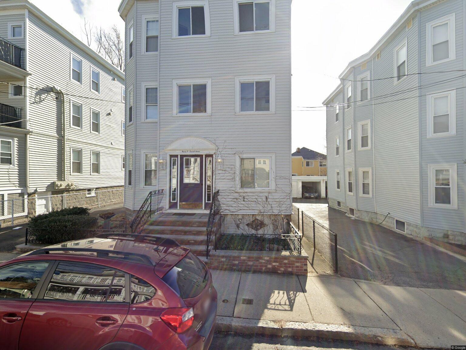 96 Conwell Ave, Teele Square