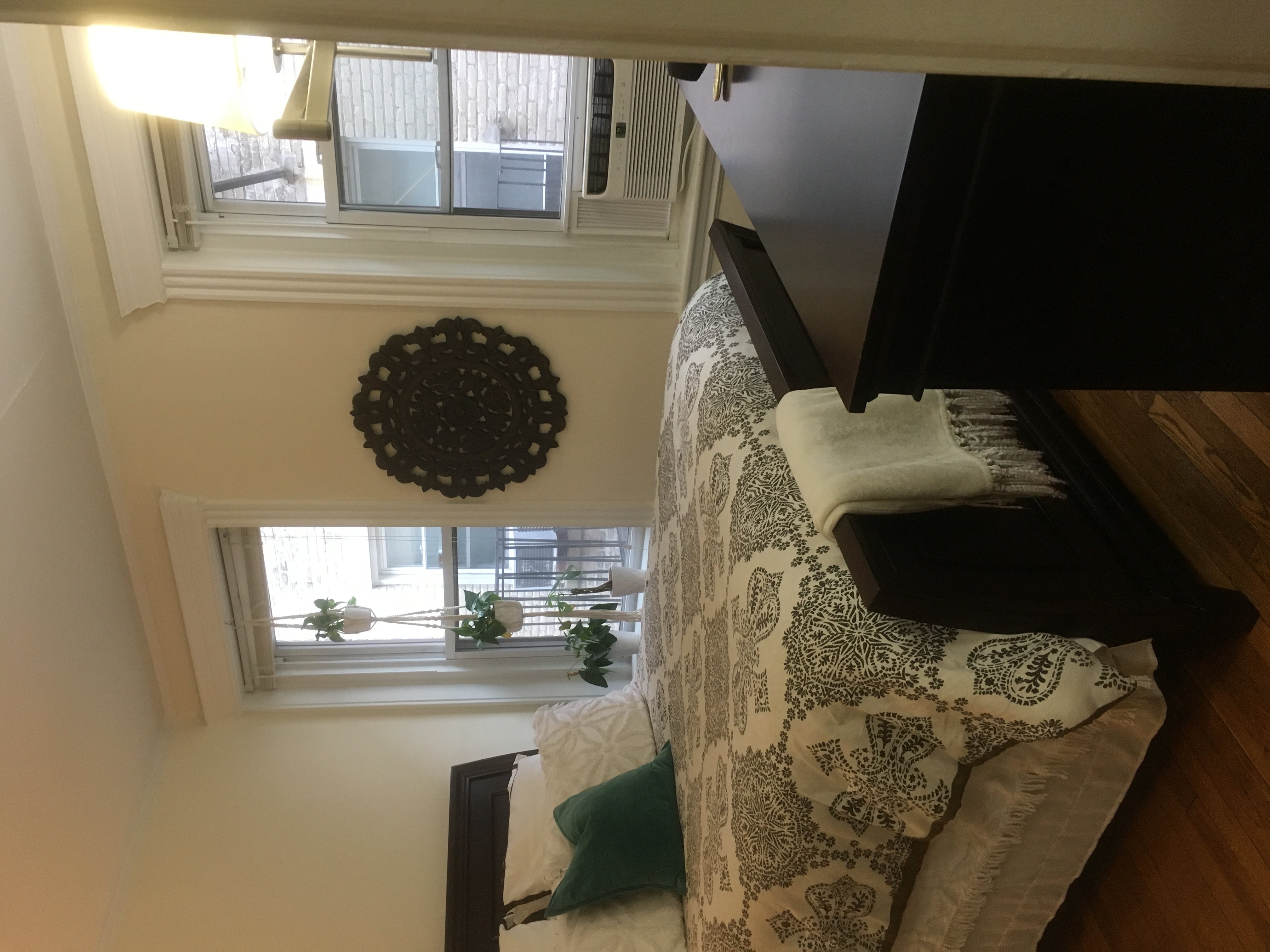 352 Riverway, Mission Hill