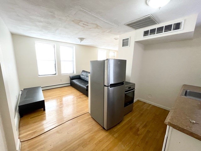 340 North St, North End