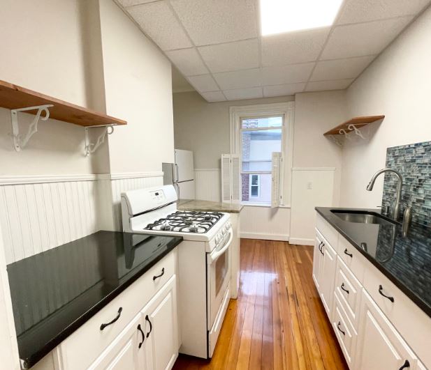 22 Parker Hill Ave, Mission Hill