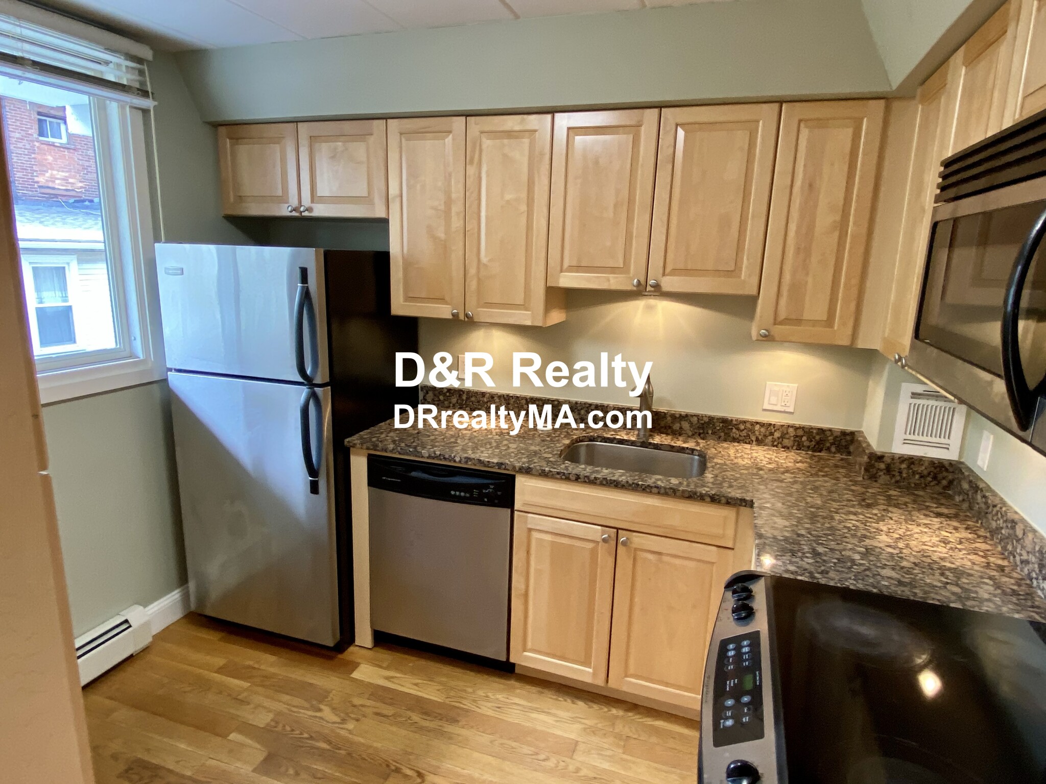 345 Harvard St, Harvard Square