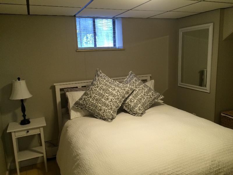 42 Lomasney Way, West End