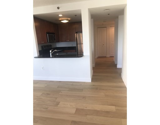 10 Museum Way, East Cambridge