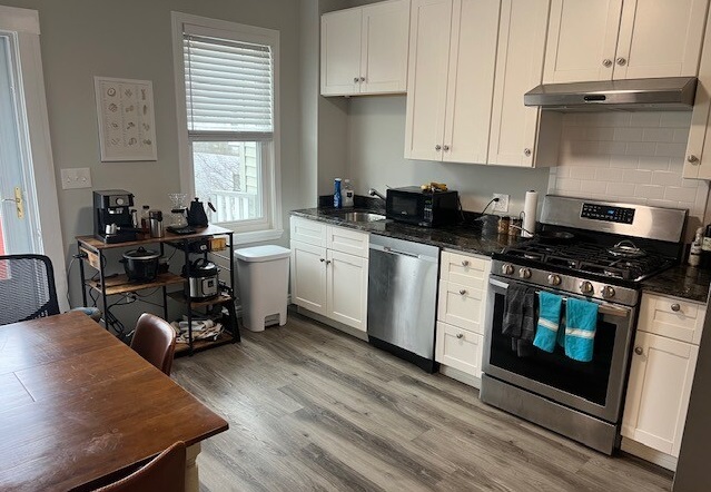 302 Beacon St, Ward Two