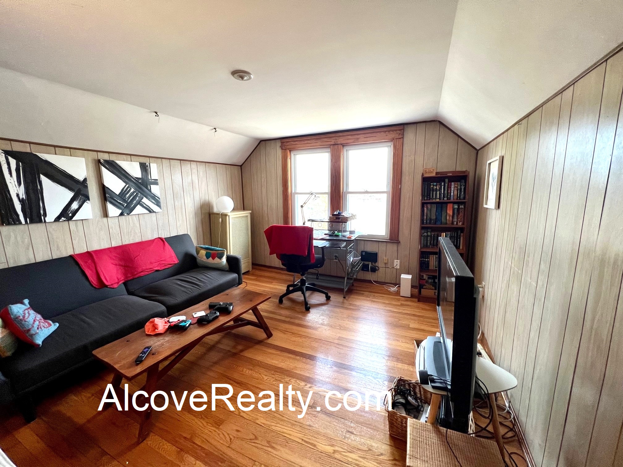 40 Alfred Rd, Arlington