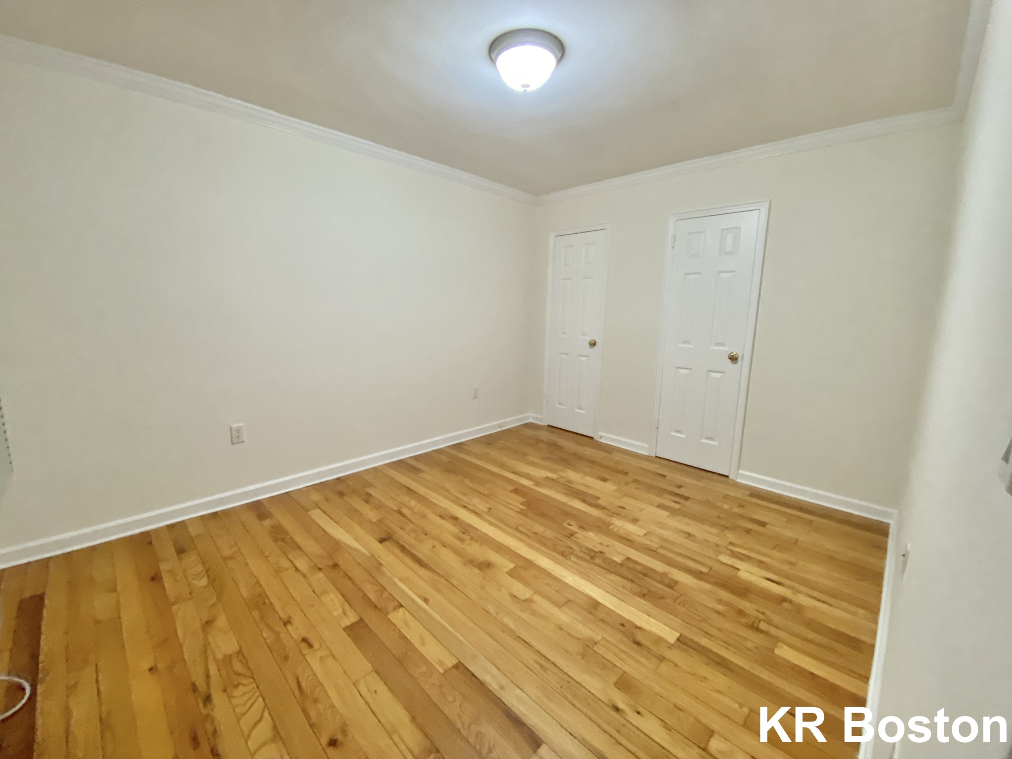 137 Mount Auburn, Harvard Square