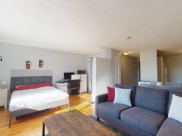 205 Kent St, Coolidge Corner