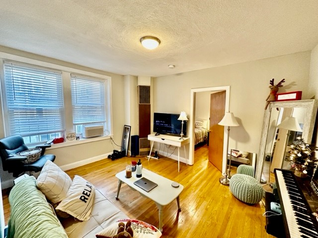 145 Endicott St, North End