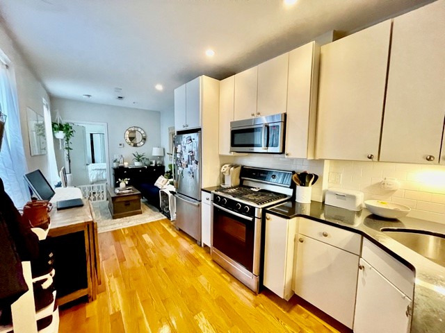 419 Hanover St, North End