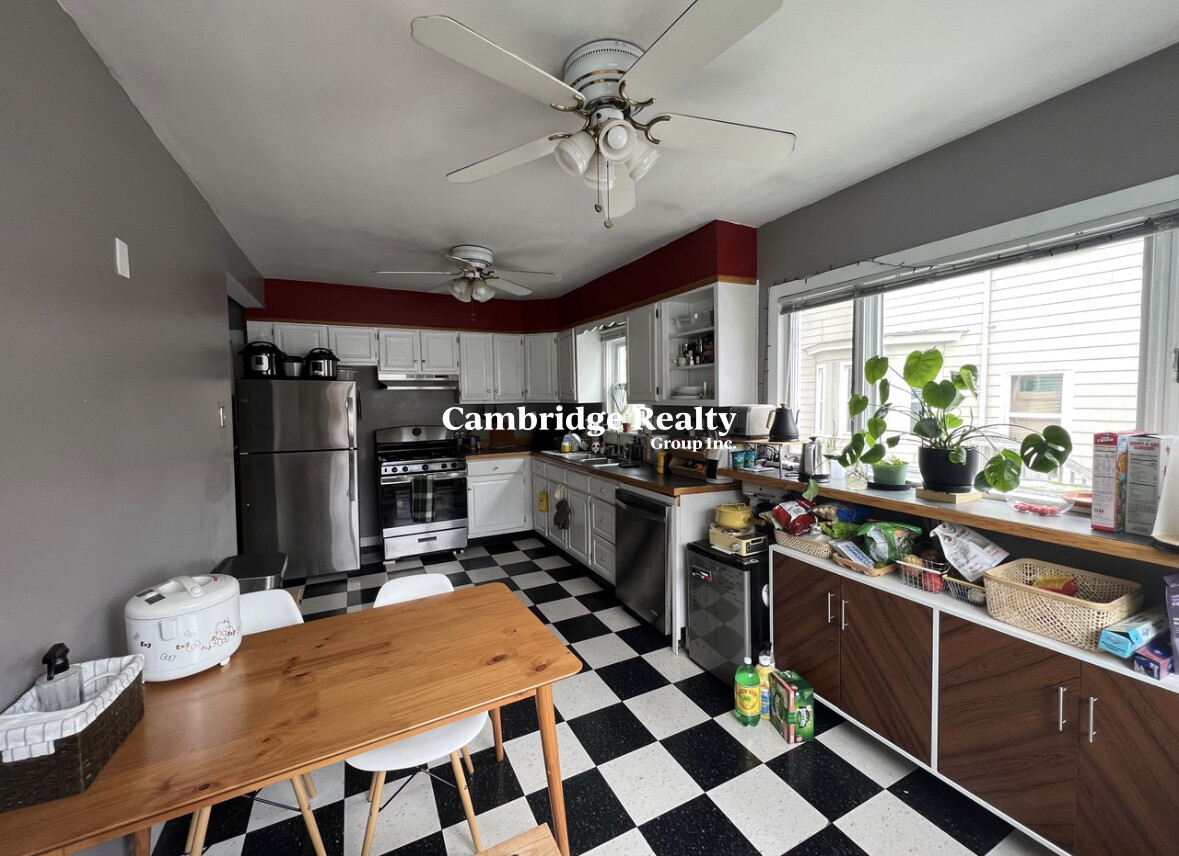 45 Franklin St, East Somerville