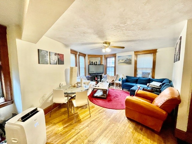 300 North St, North End