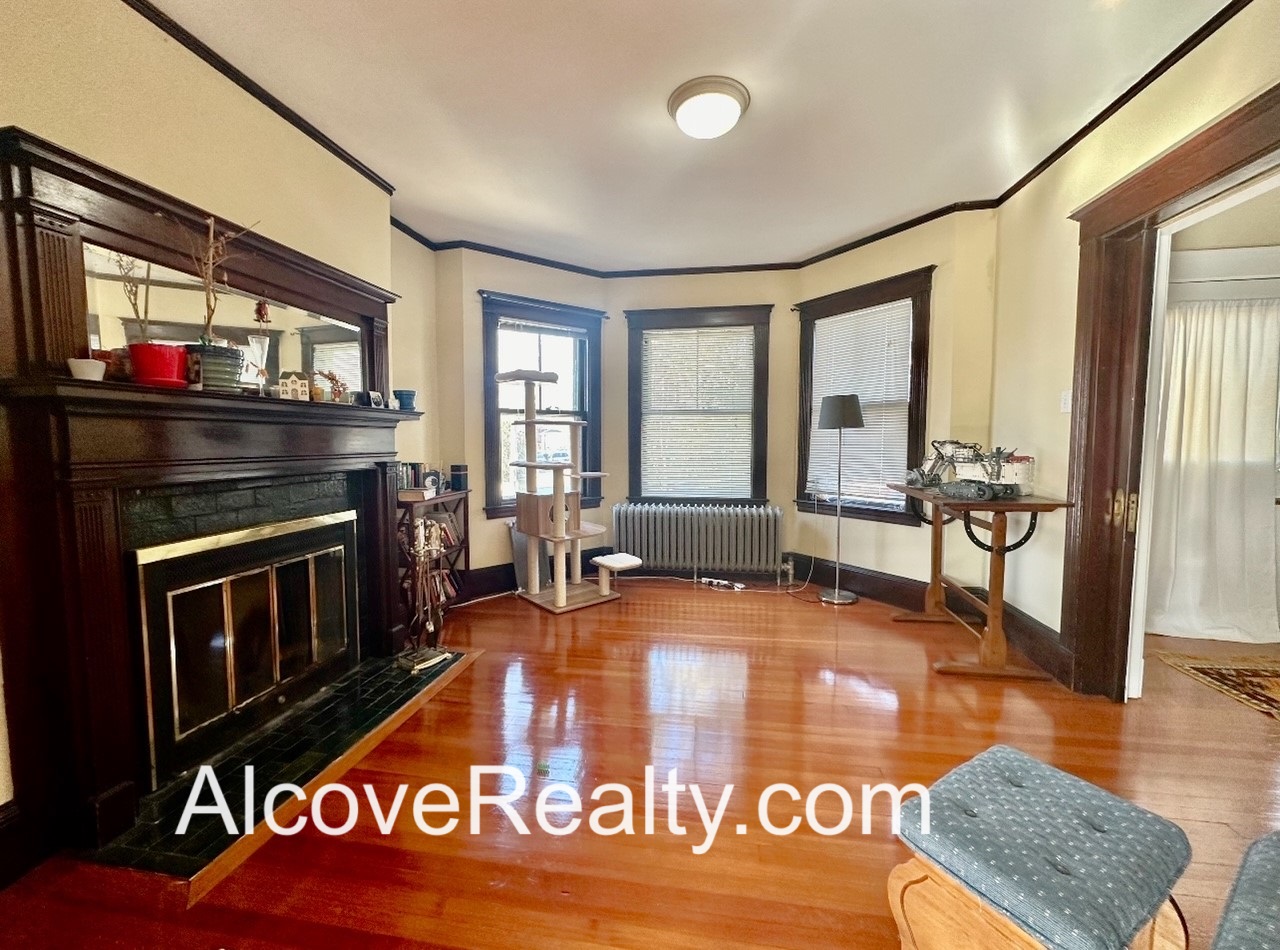 77 College Ave, Powder House Square