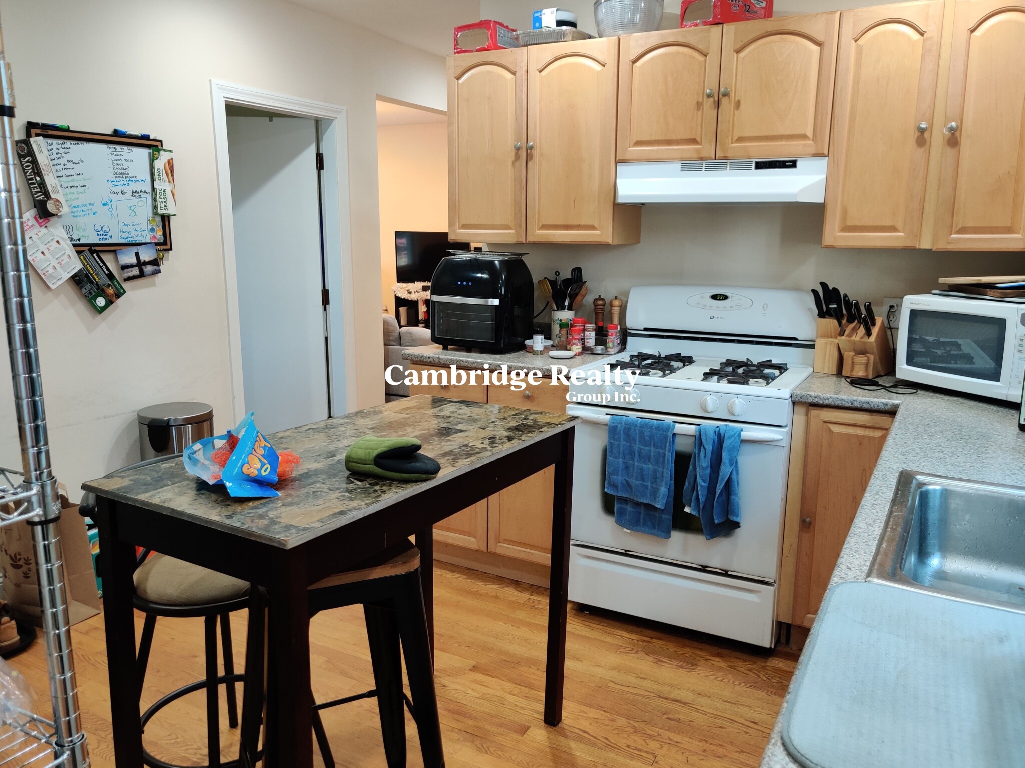 1 3 Edgar Ter, Winter Hill