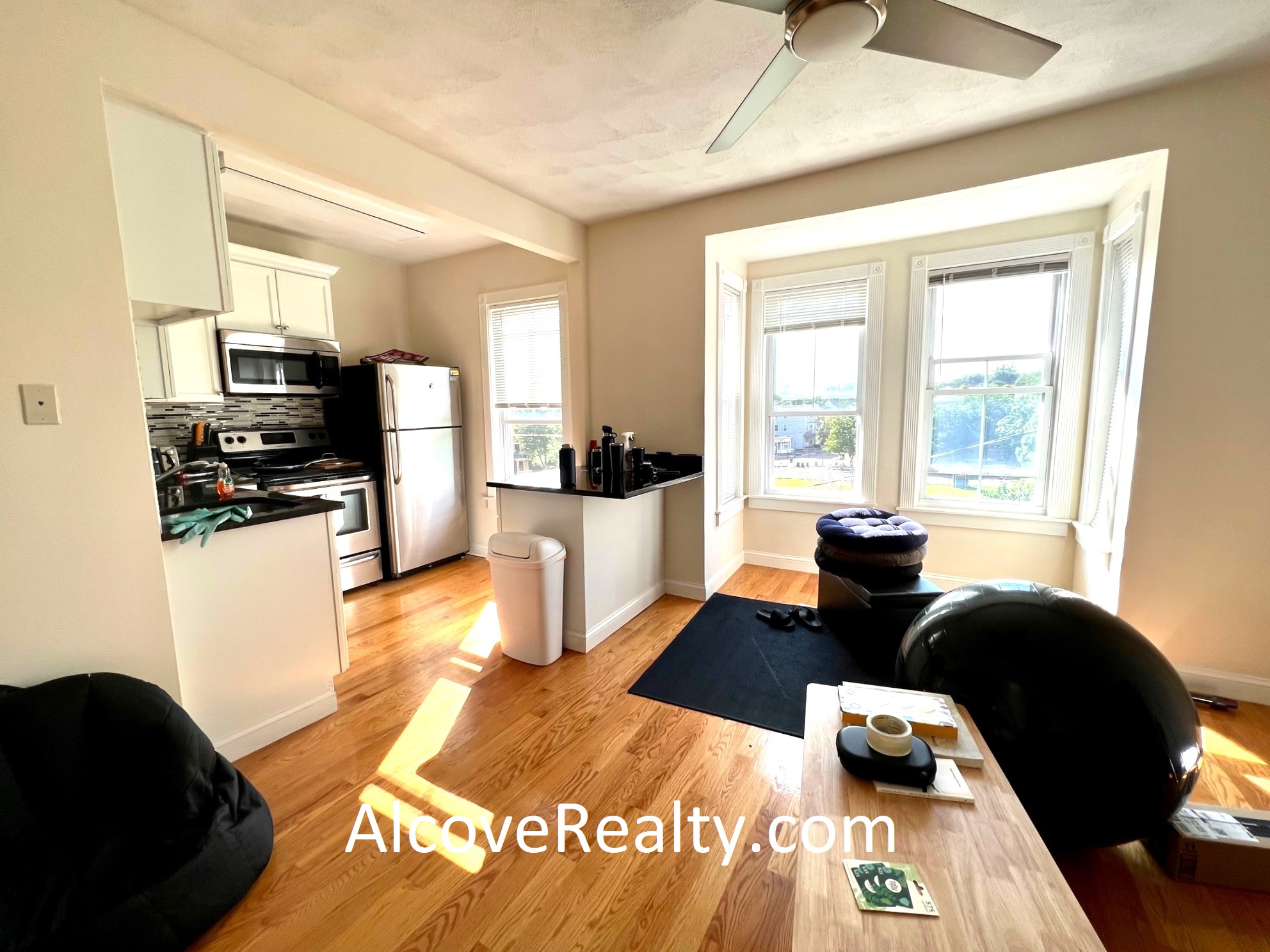 13 Vinal Ave, Union Square