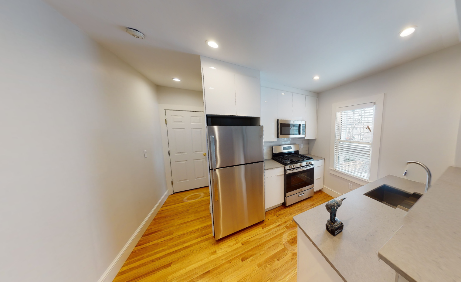 222 Banks St, Cambridgeport