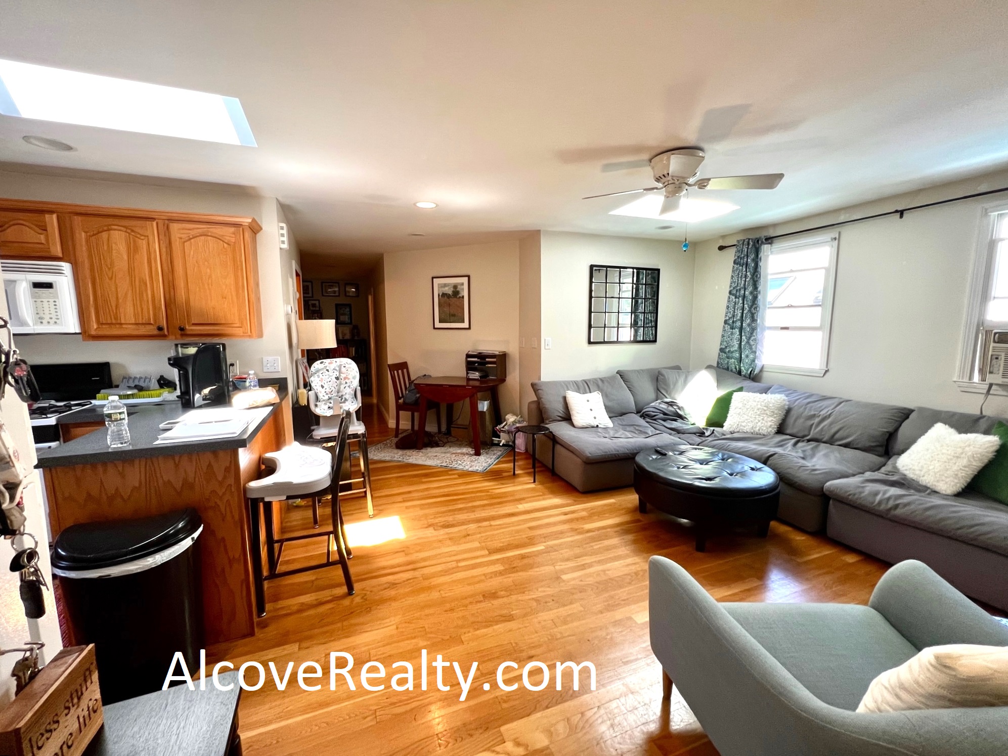 24 Burnham St, Davis Square