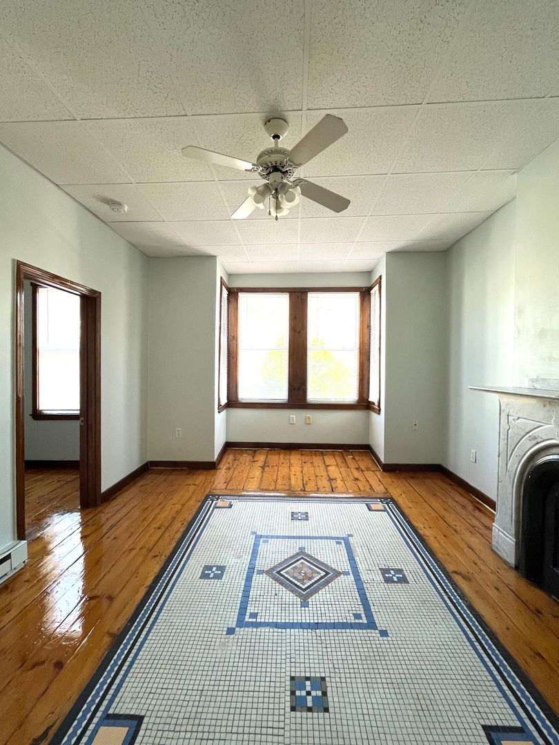 62 Chelsea St, East Boston