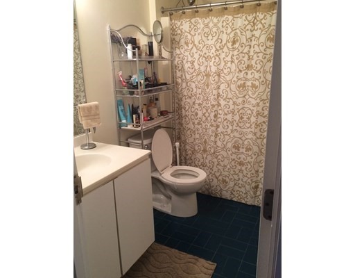 90 Gainsborough St, Fenway