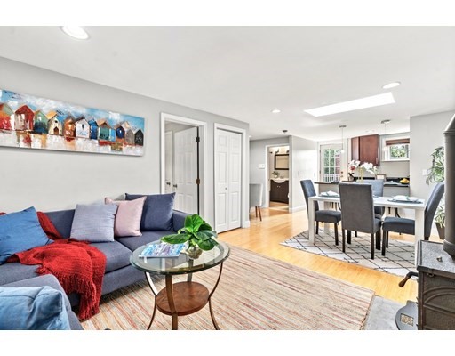 29 Eden St, Charlestown