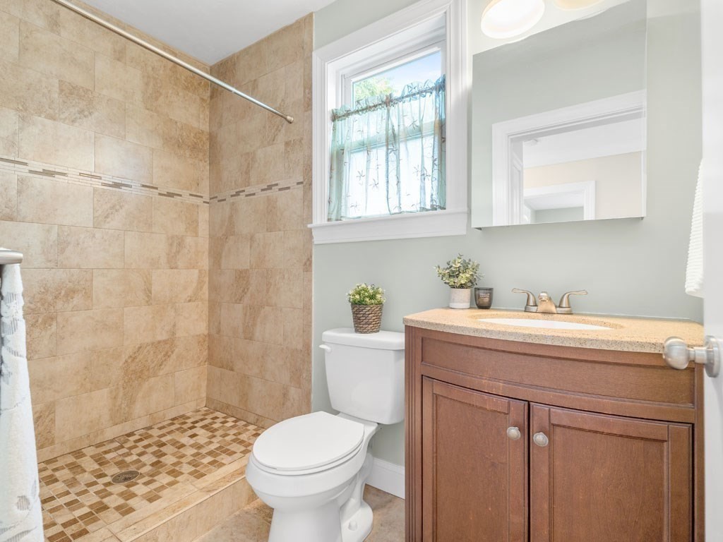 913 Boylston St, Allston