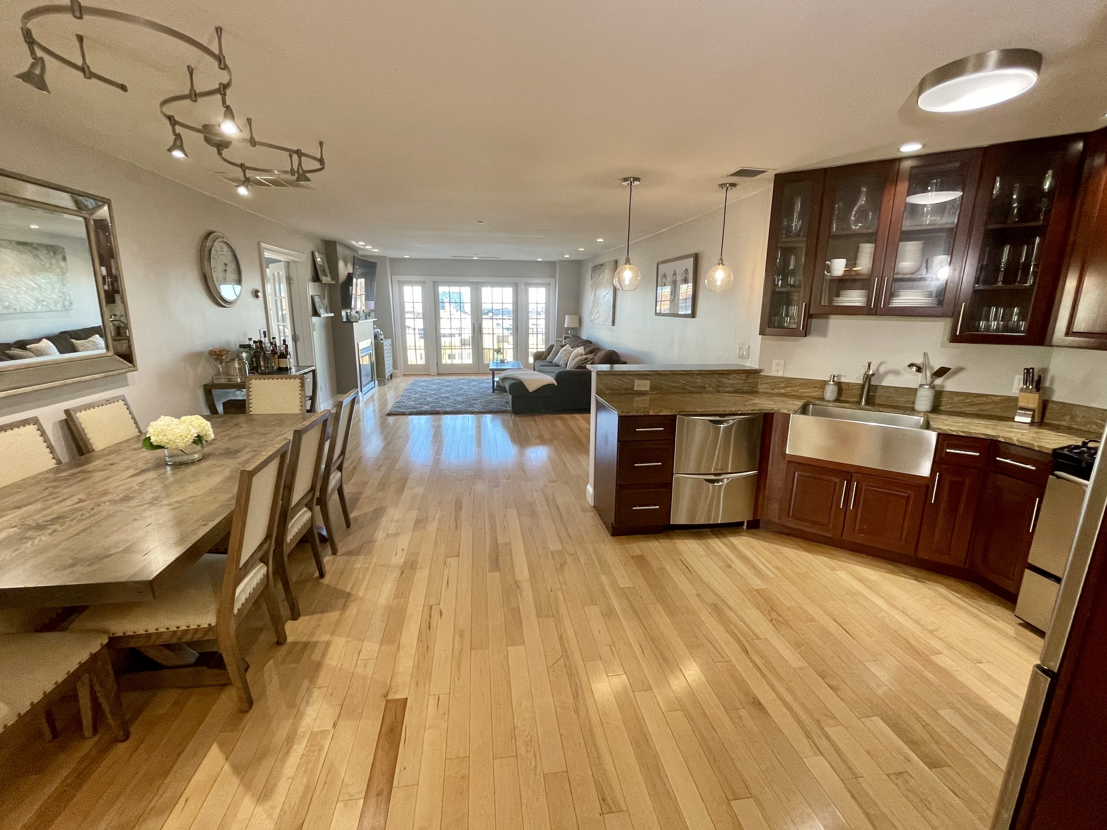 320 3rd St, South Boston