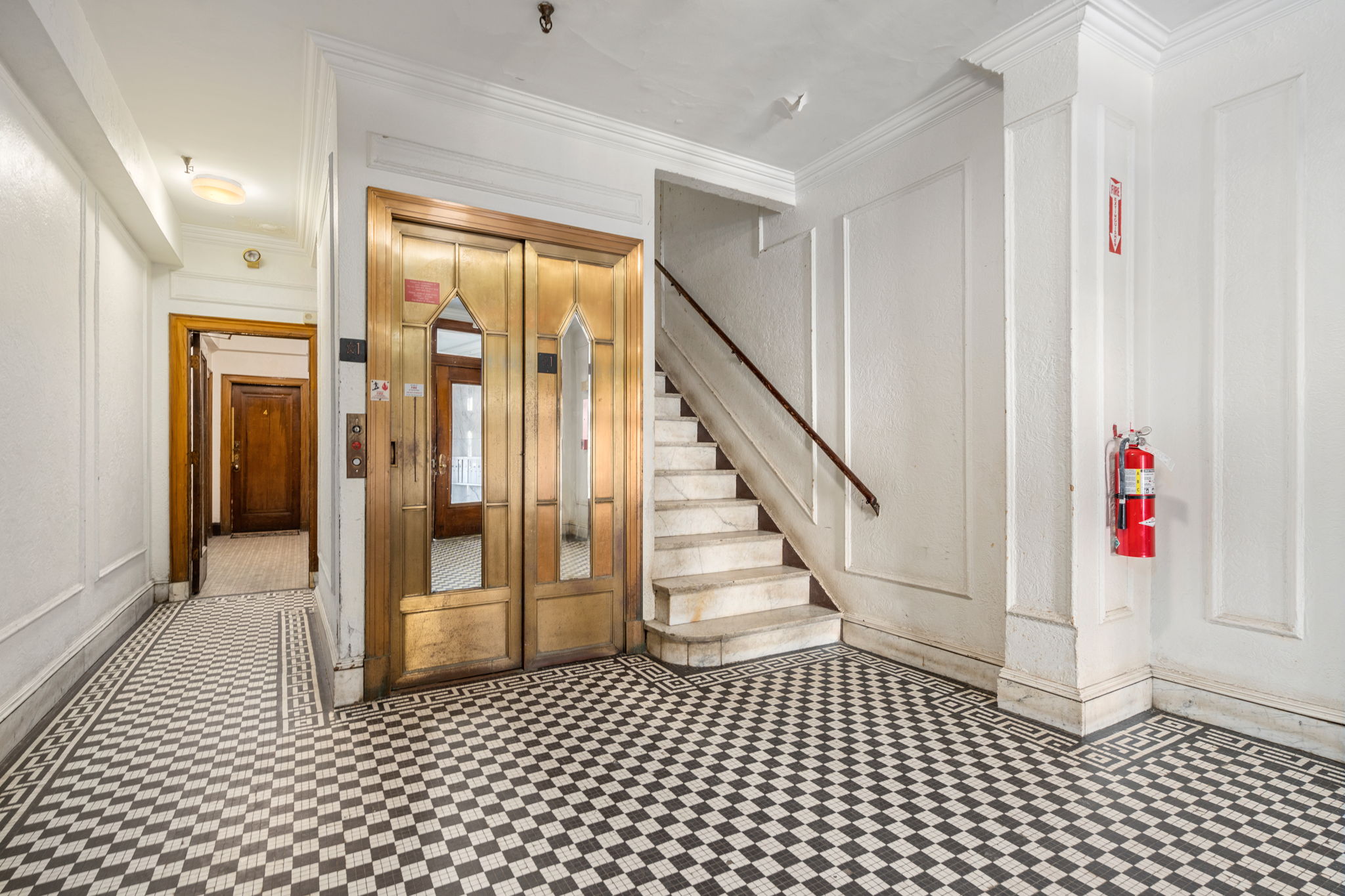 249 Chestnut Hill Ave, Brighton