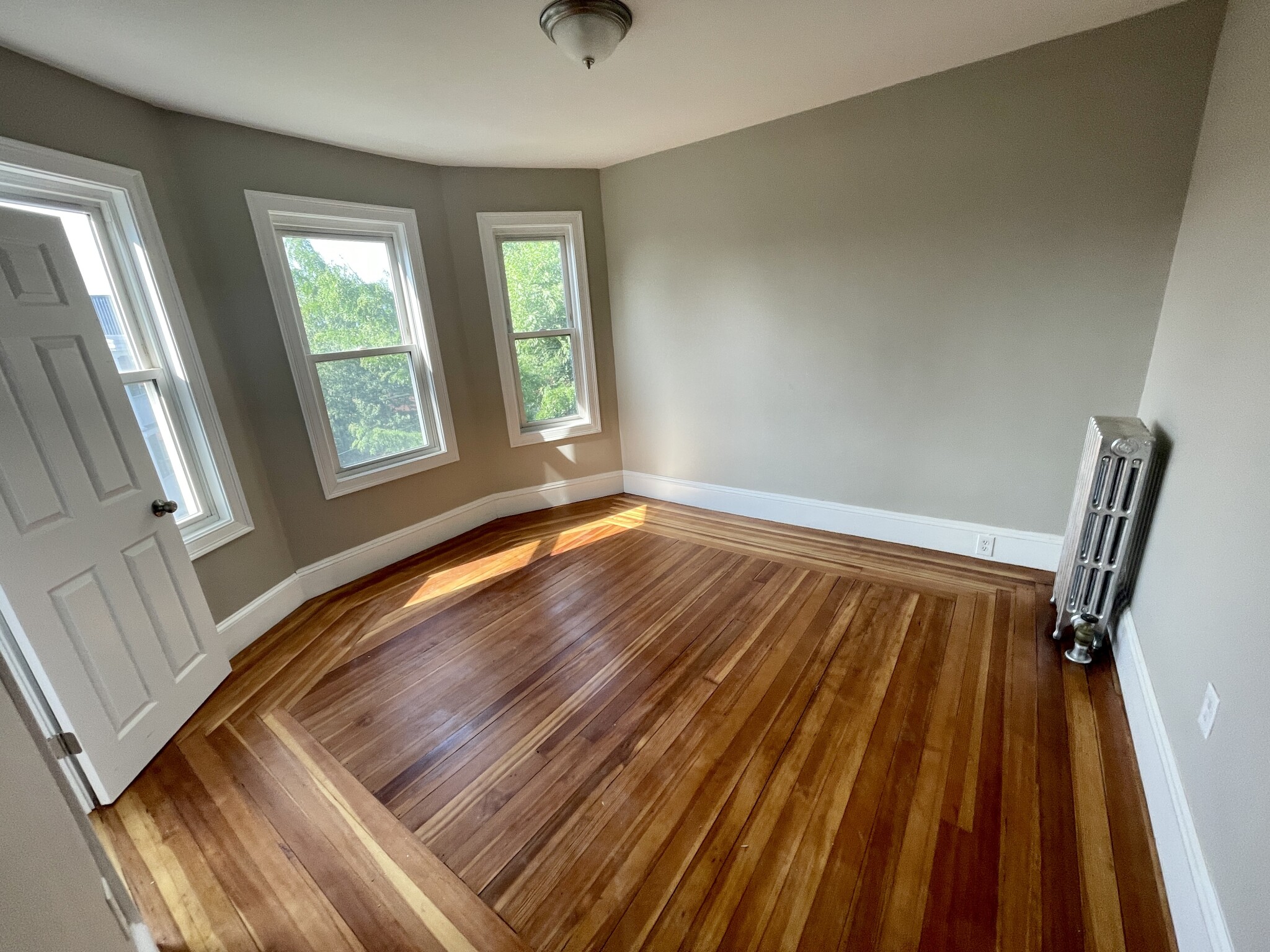 10 Cambridge Ter, Porter Square