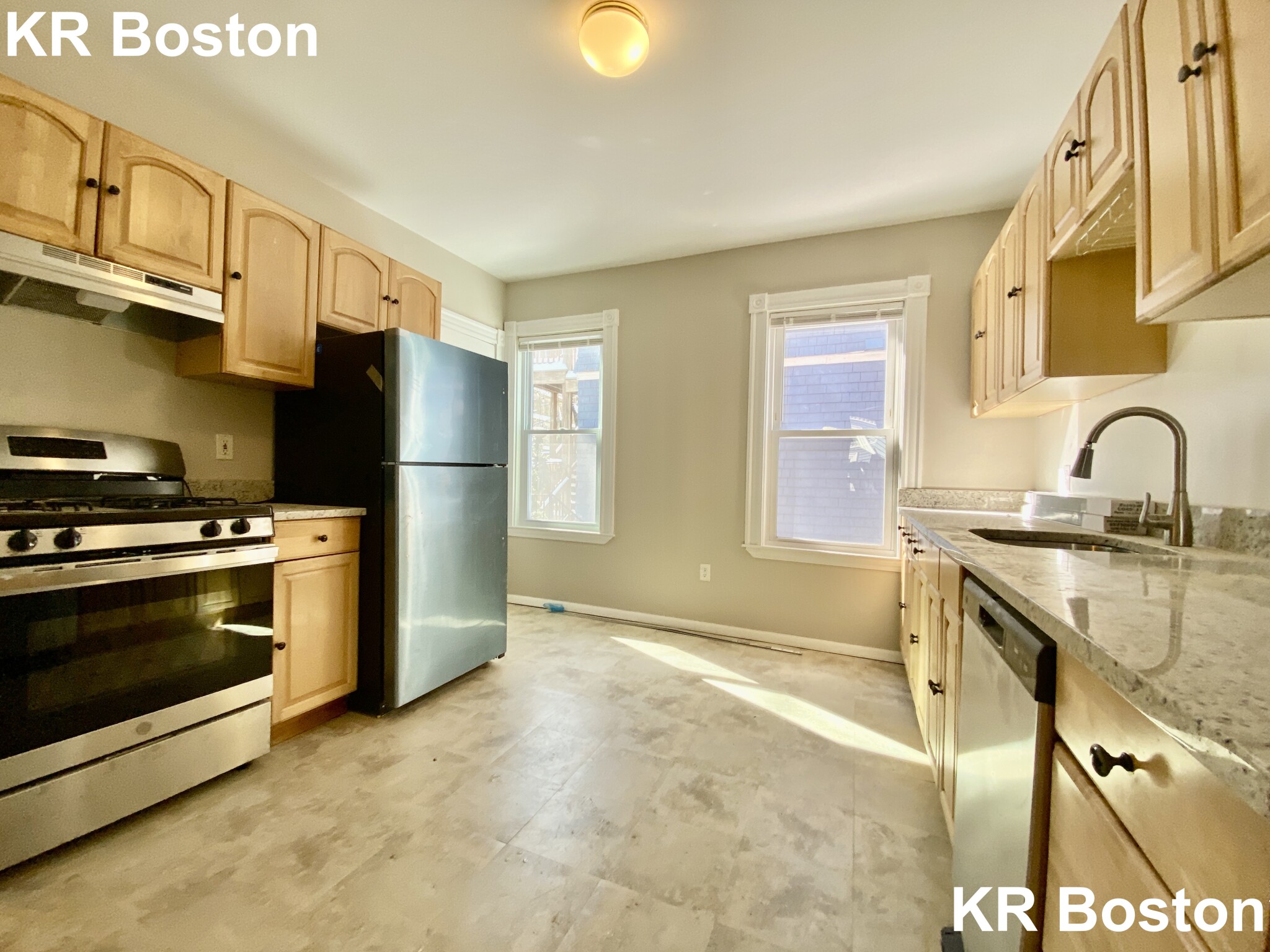 10 Cambridge Ter,, Porter Square