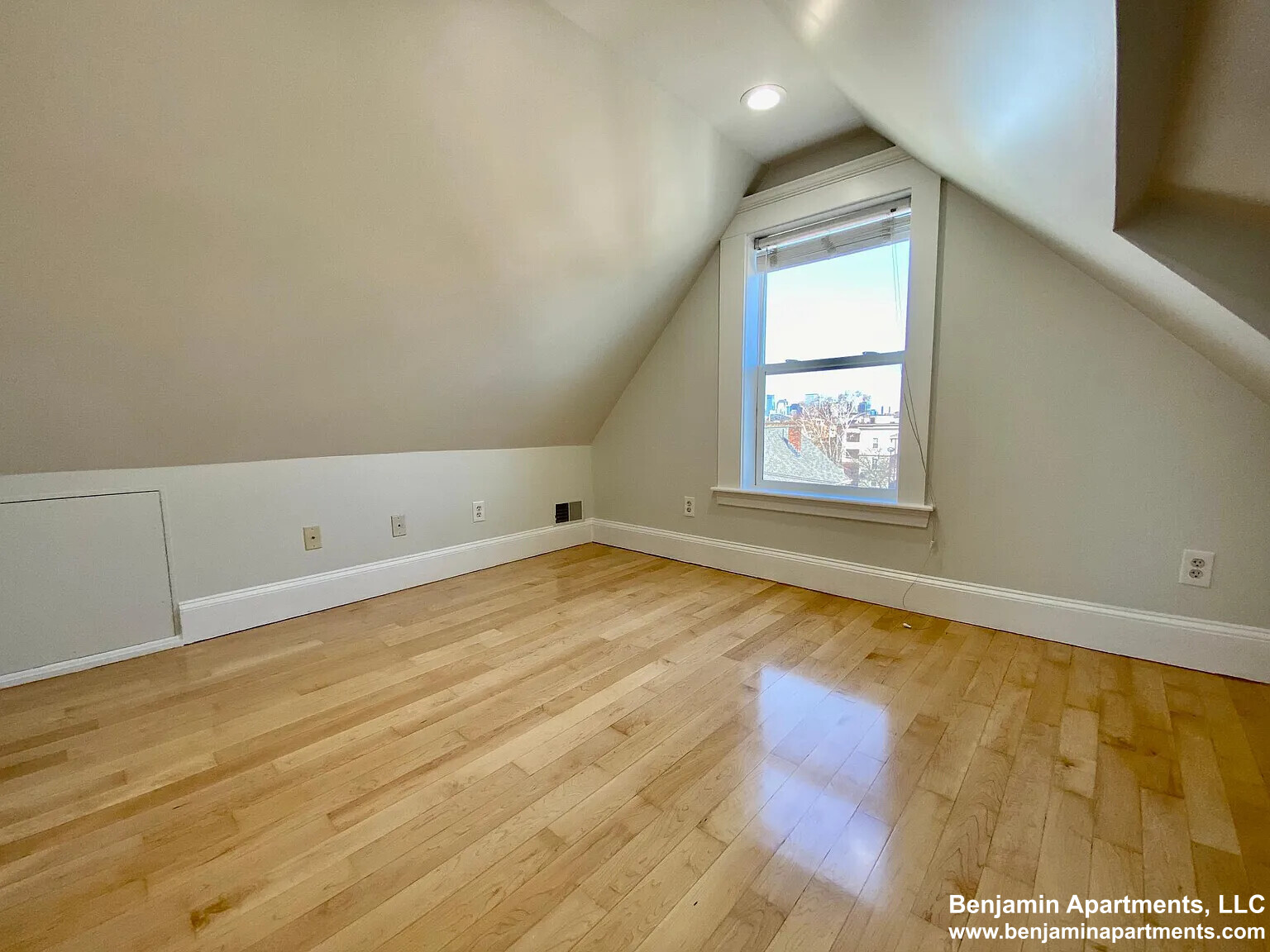 10 Harvest St, Dorchester