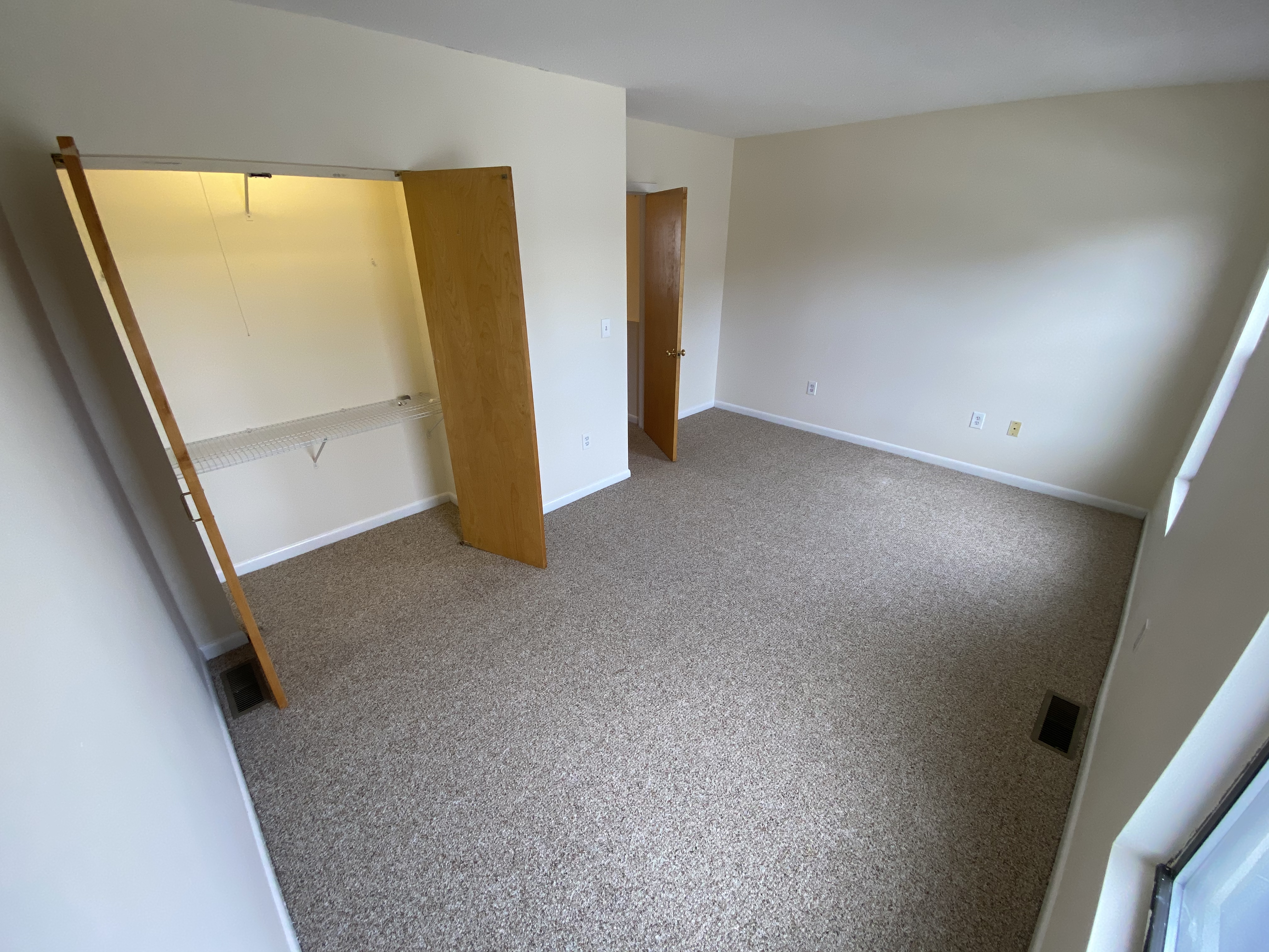 65 Riverside Ave, Medford