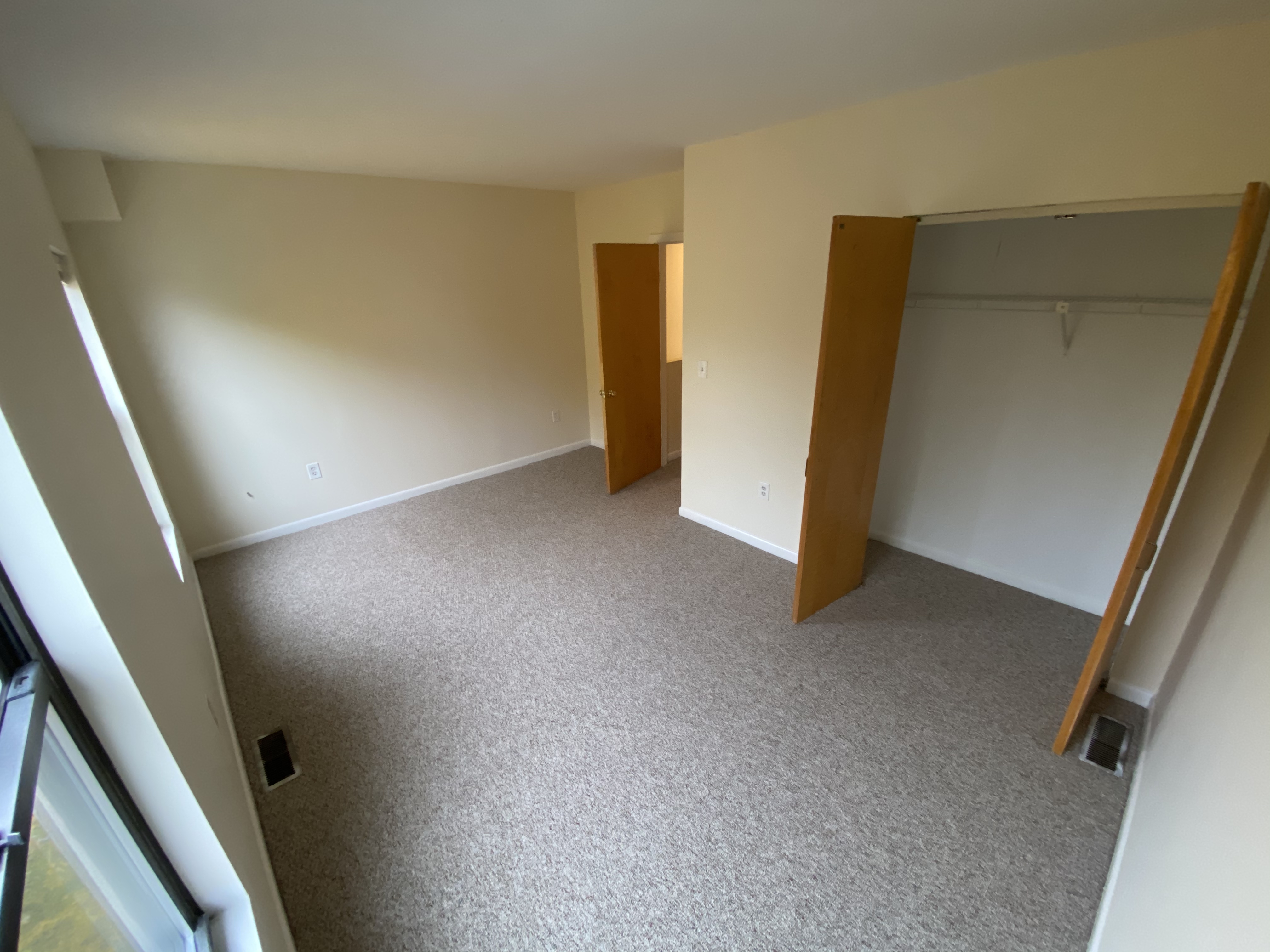 65 Riverside Ave, Medford