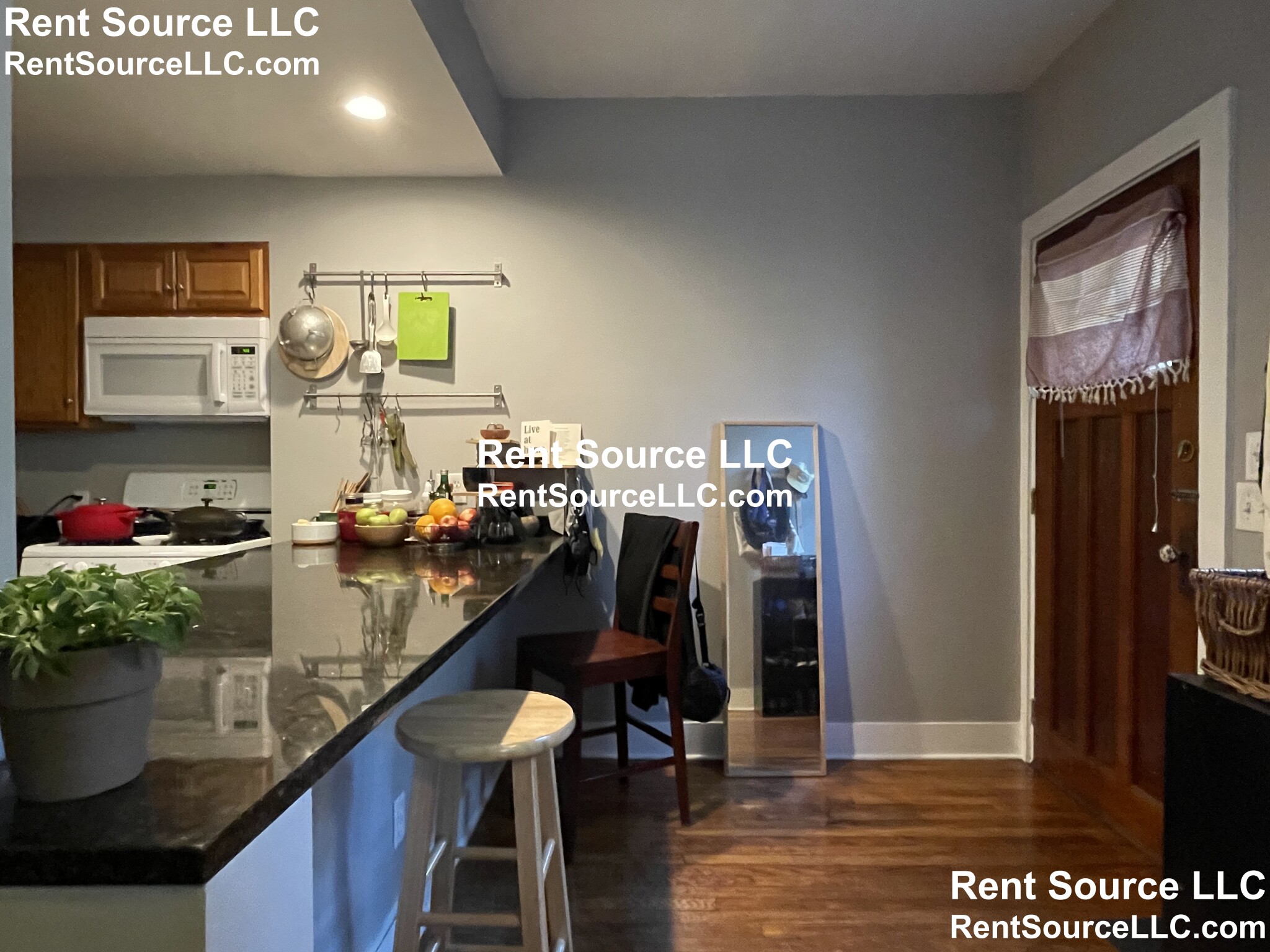 10 Ivaloo St, Inman Square