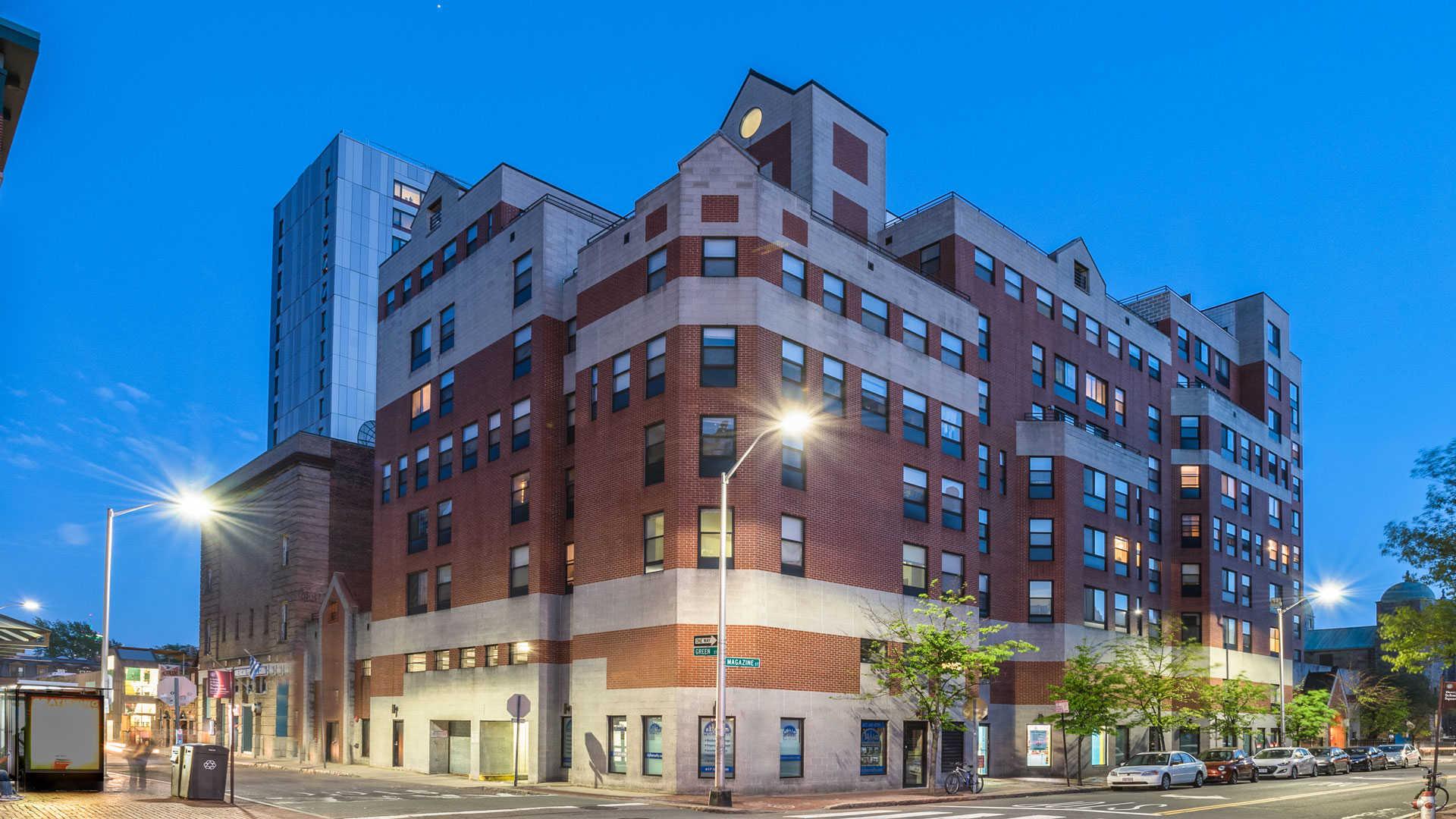 10 Magazine St, Cambridgeport