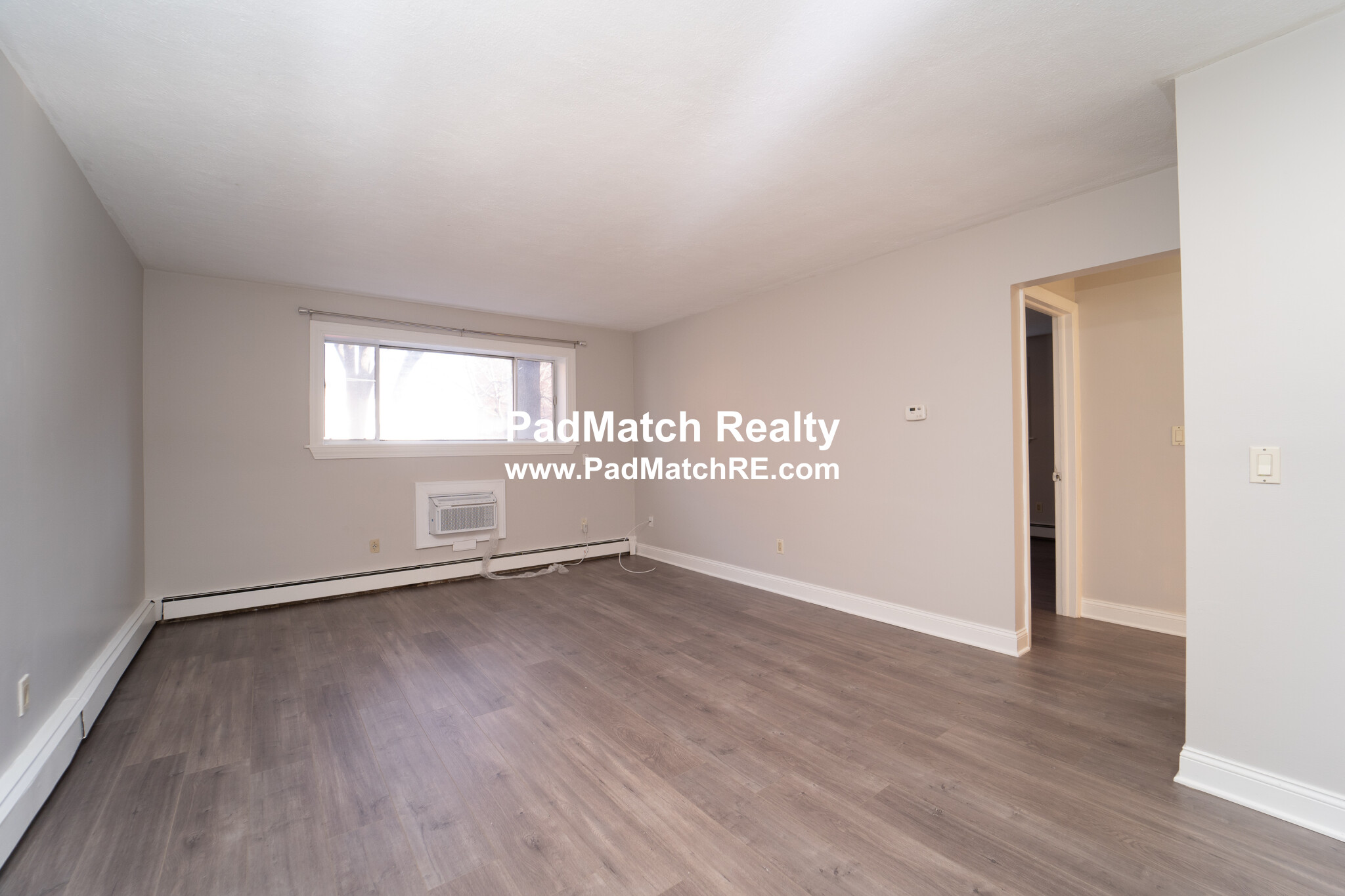 10 Riverside St, Watertown