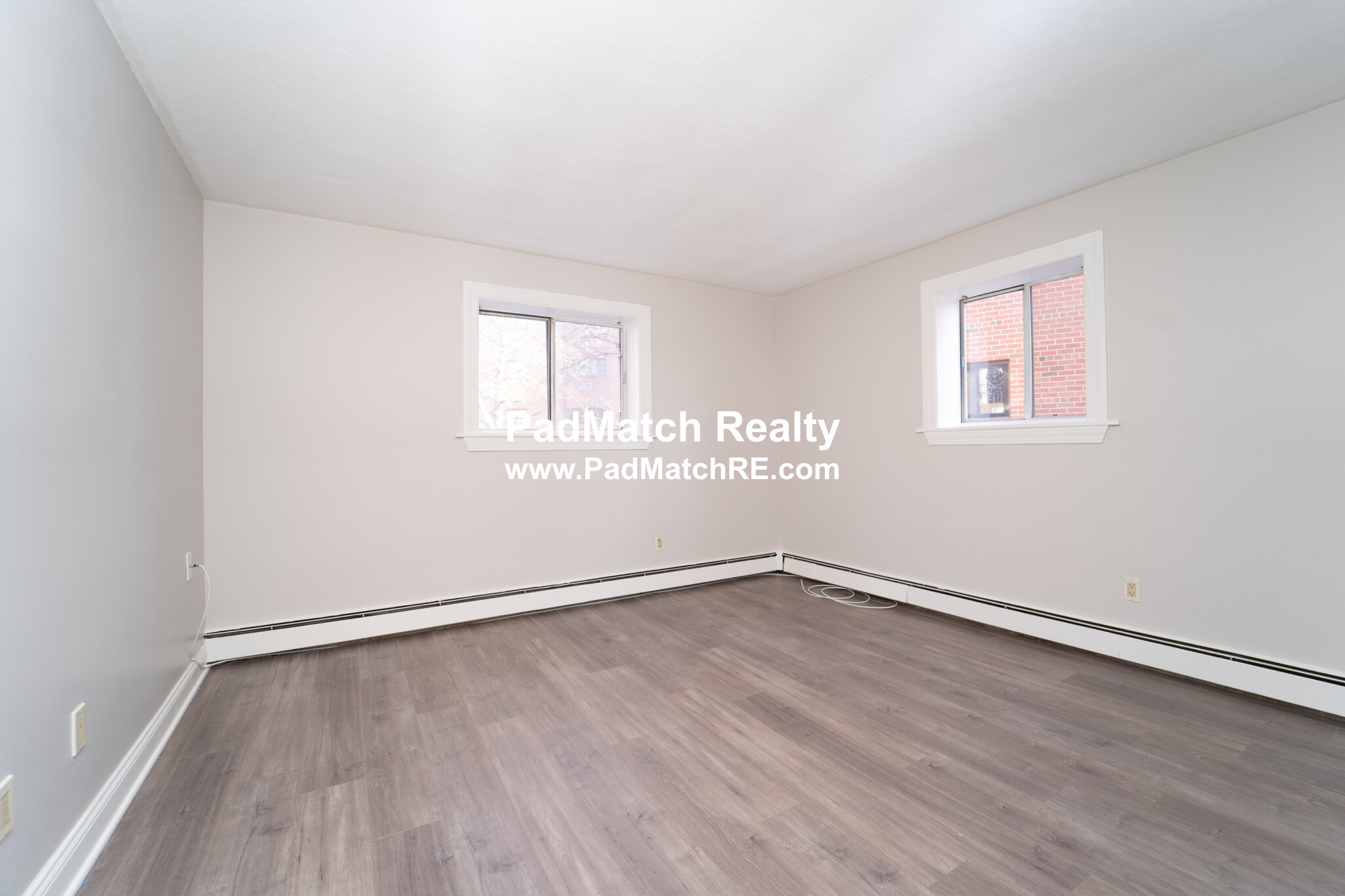 10 Riverside St, Watertown