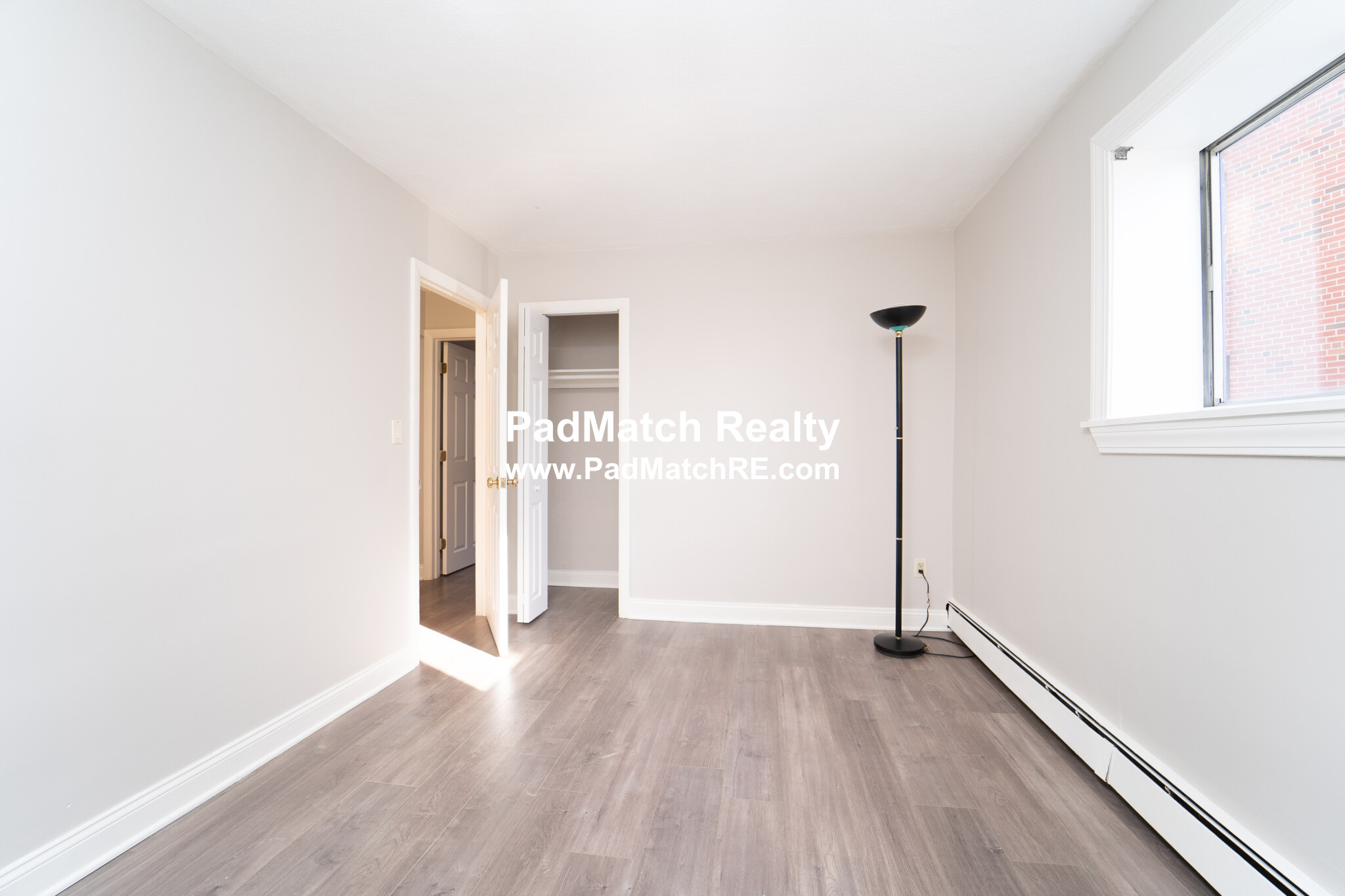 10 Riverside St, Watertown