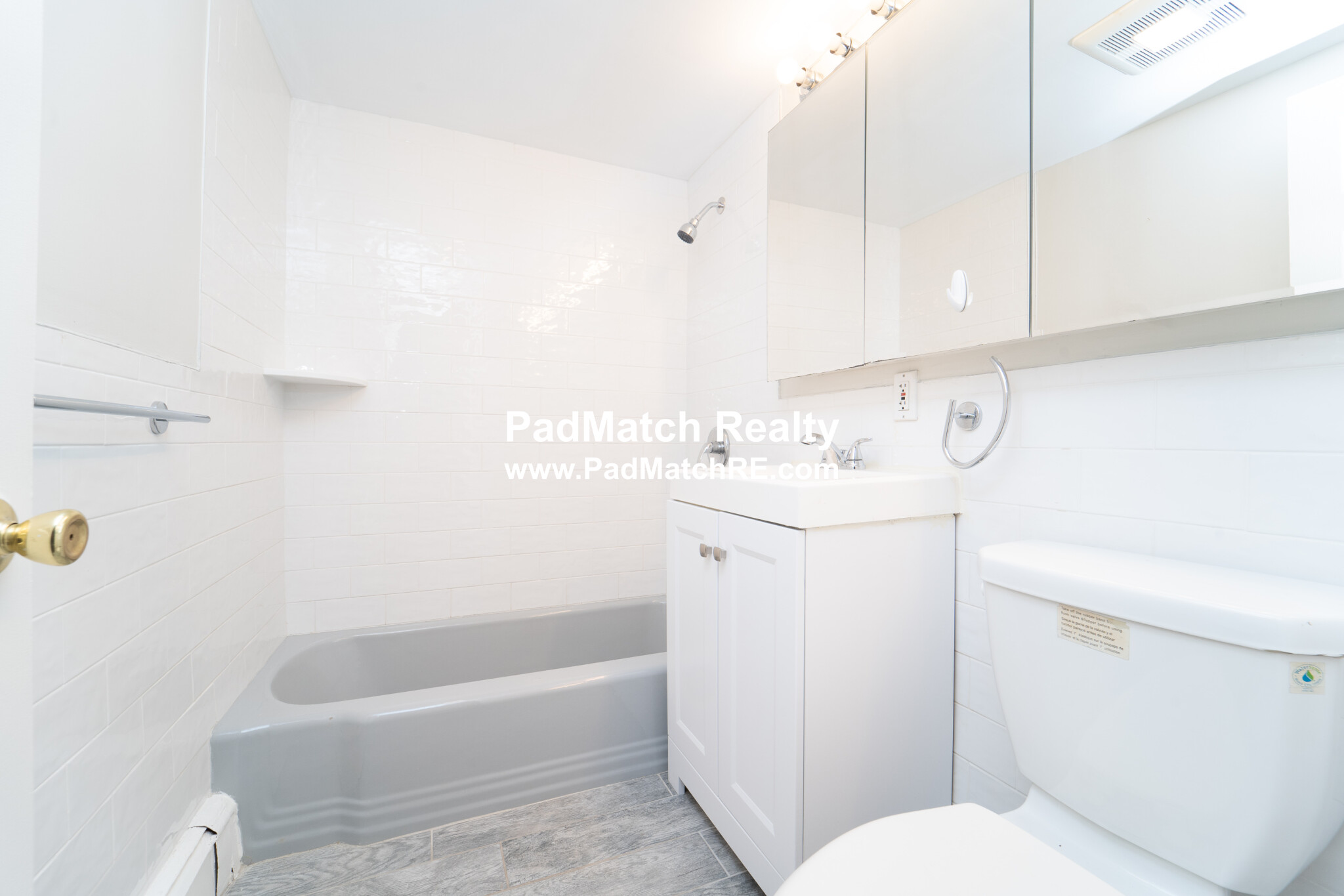 10 Riverside St, Watertown