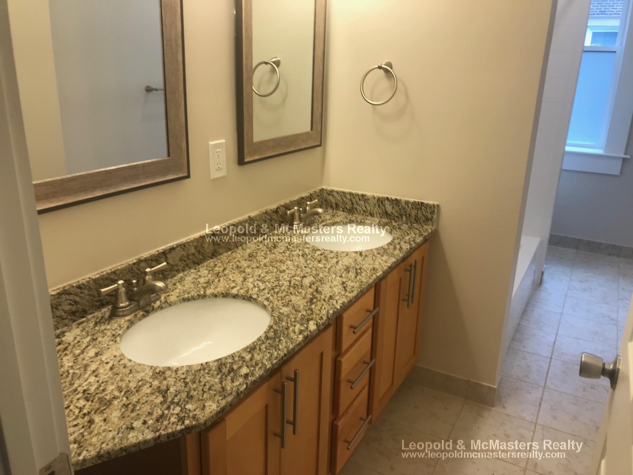 16 Short St, Coolidge Corner