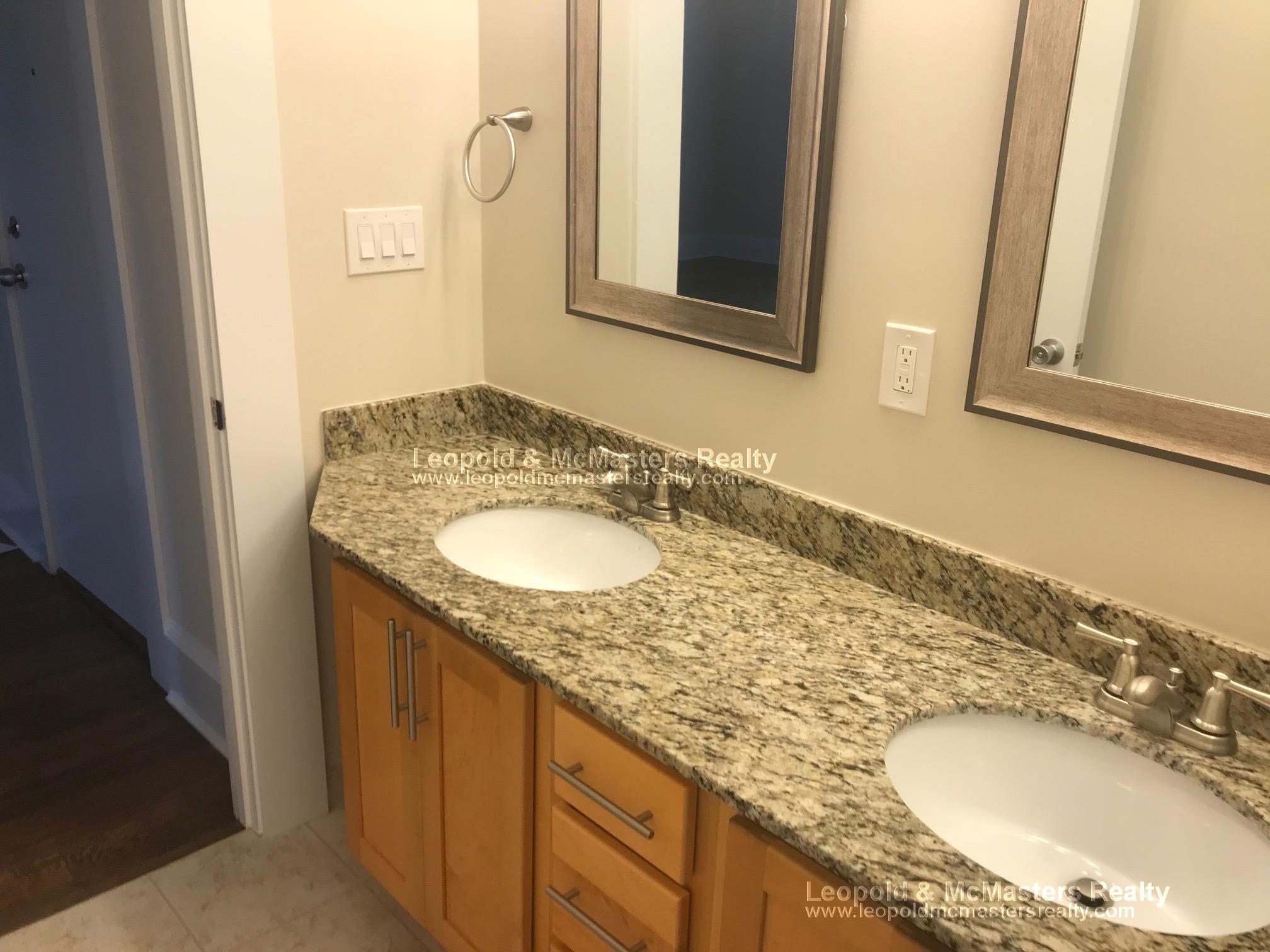 16 Short St, Coolidge Corner