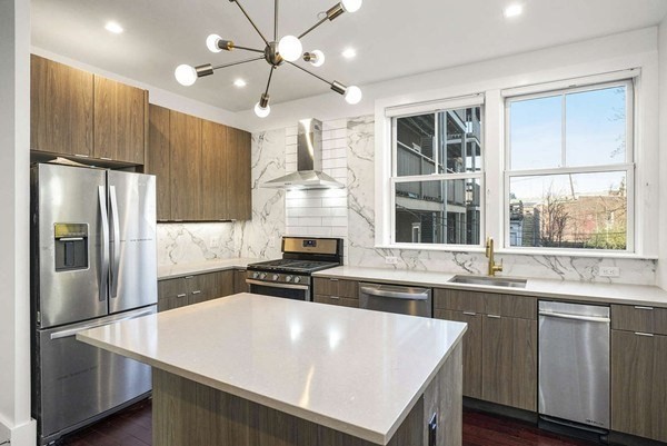 10 Spring Garden St, Dorchester