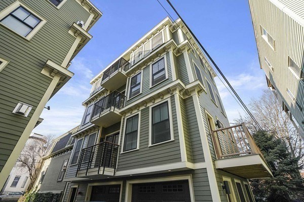 10 Spring Garden St, Dorchester