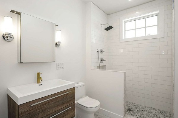 10 Spring Garden St, Dorchester