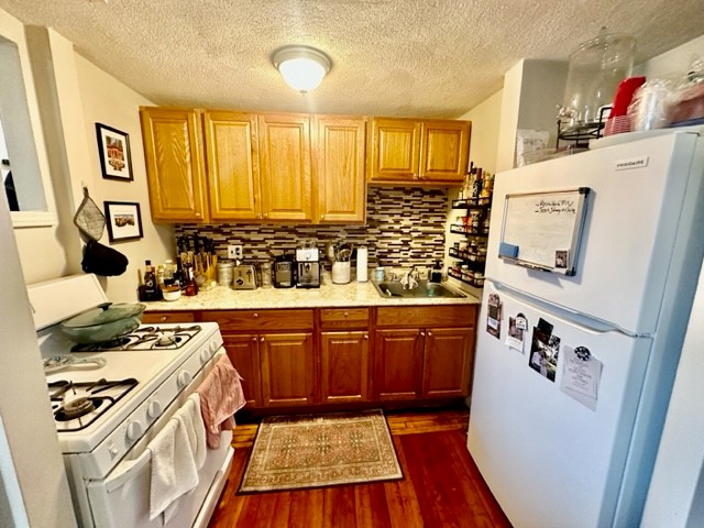 435 Hanover, North End