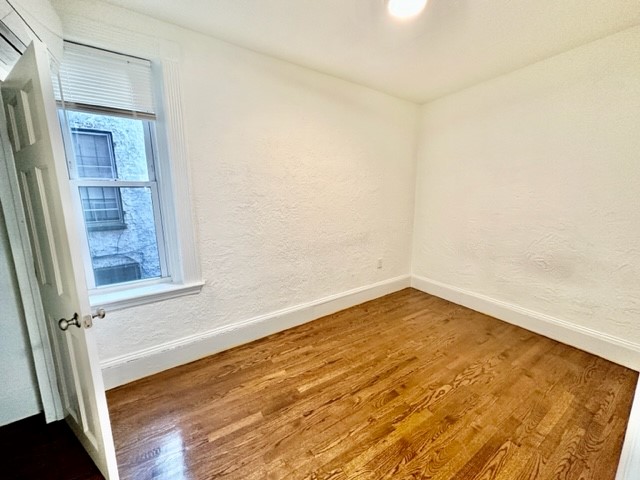 4 Garden Court St, North End