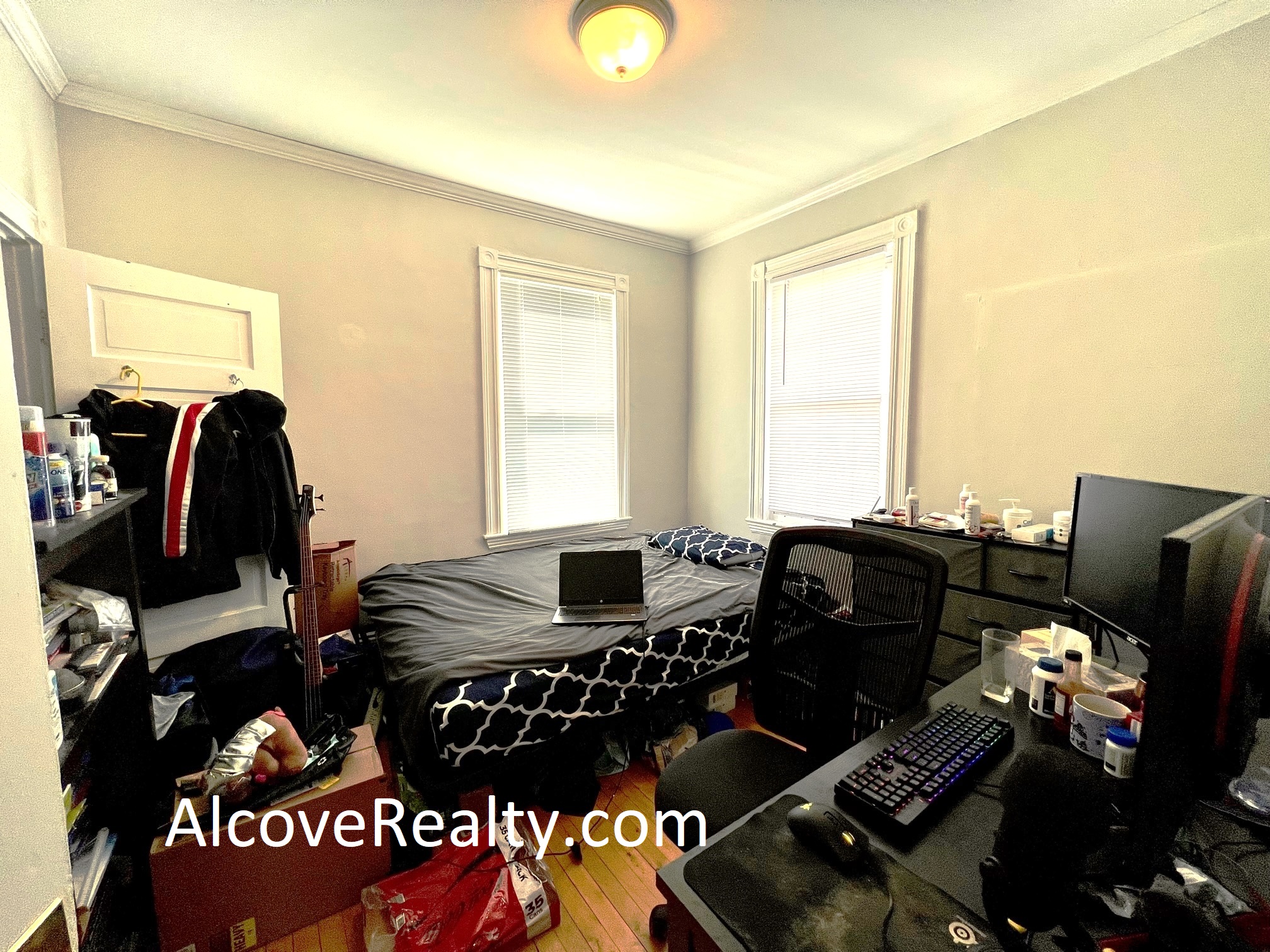 15 Farragut Ave, Teele Square