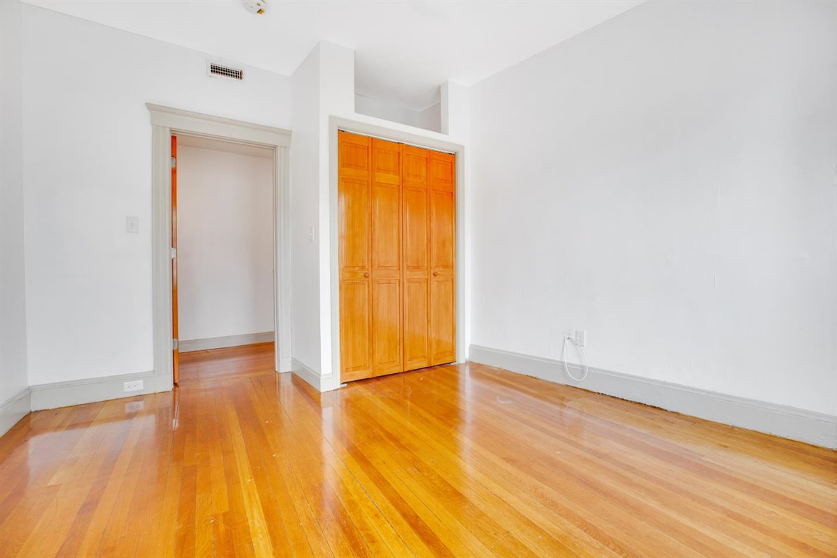 134 Sutherland Rd, Brighton