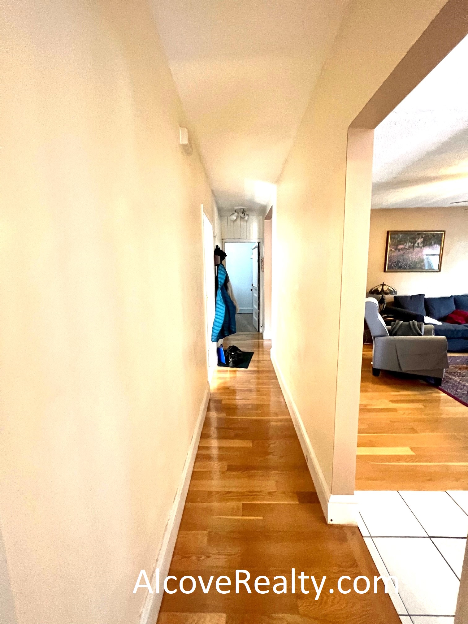 48 Raymond Ave, Teele Square