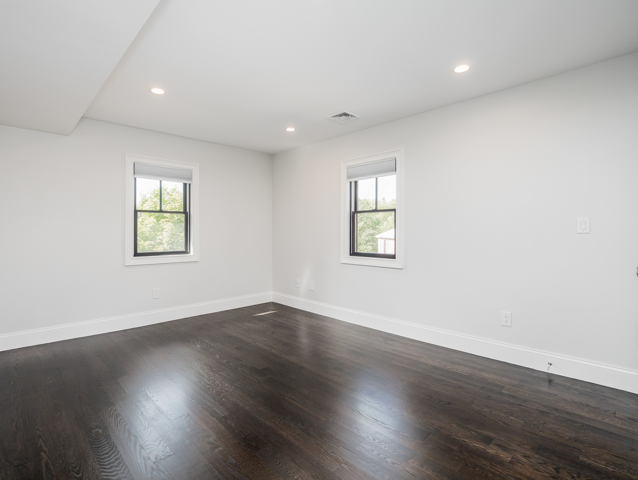 31 Heath St, Brookline Village